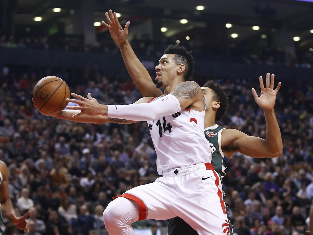 半岛综合体育官网入口-猛龙队获胜比赛，卫冕冠军气势如虹的简单介绍