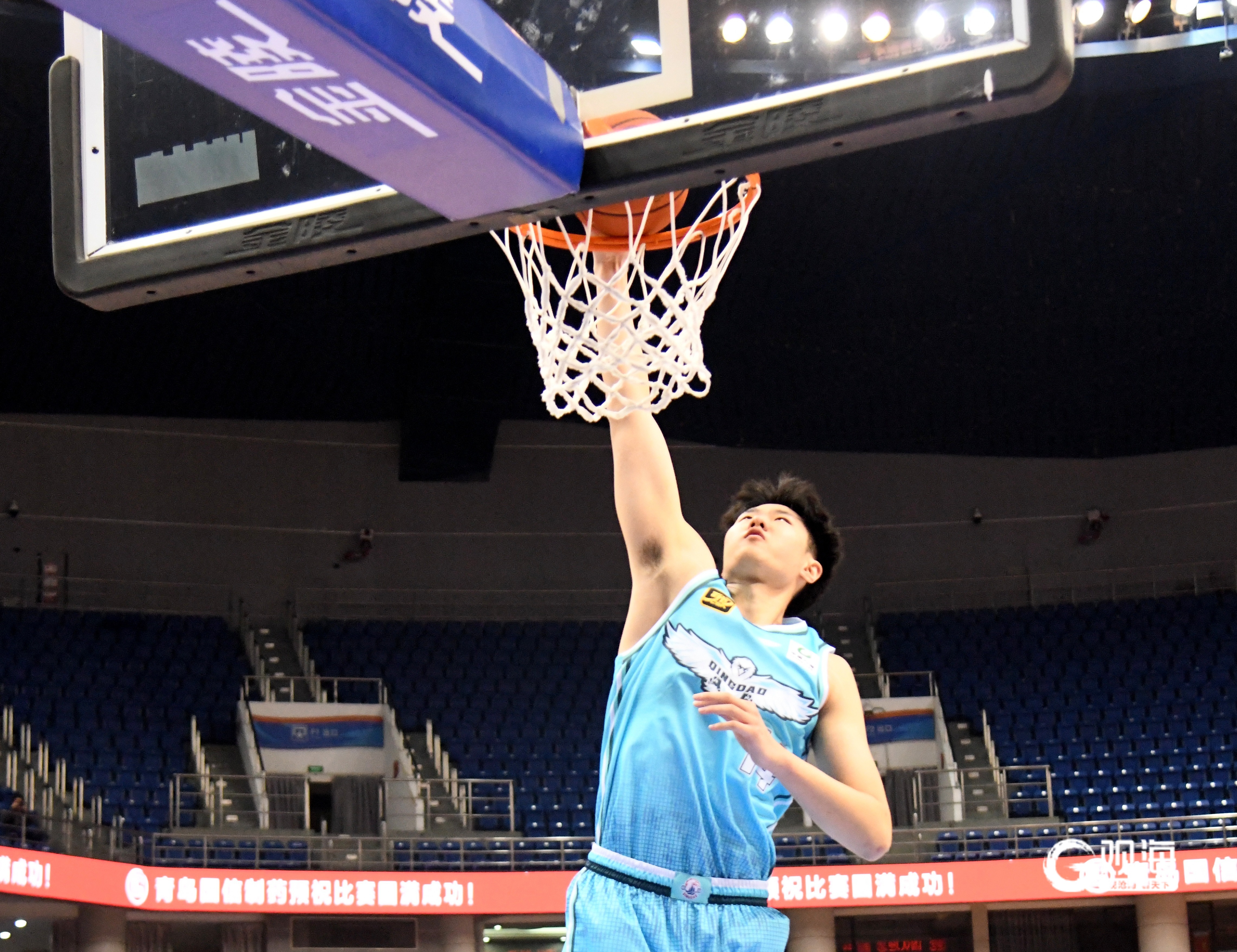 半岛体育官网-包含山东男篮豪取三连胜，成功逆袭宁波队的词条